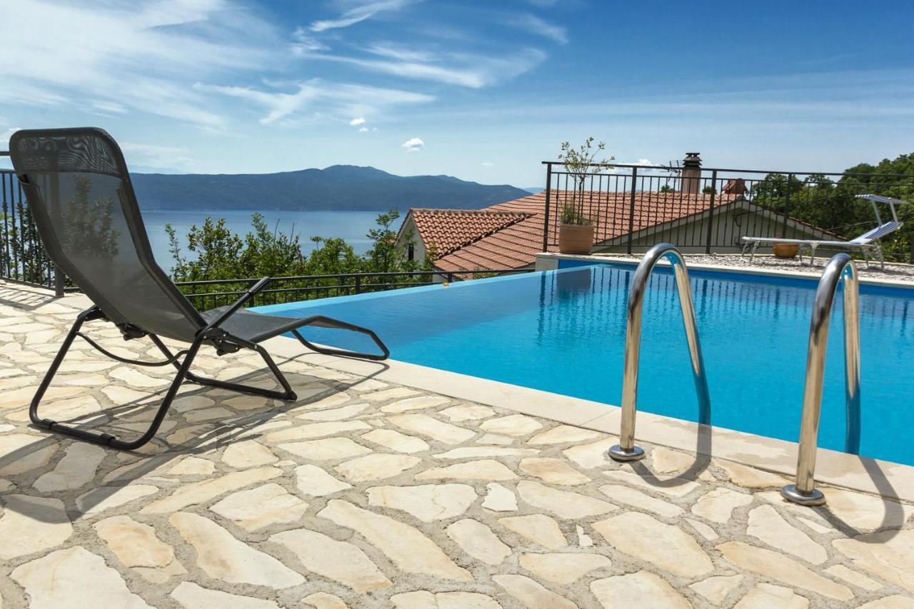 Jovich Apartments 2 Mošćenička Draga المظهر الخارجي الصورة